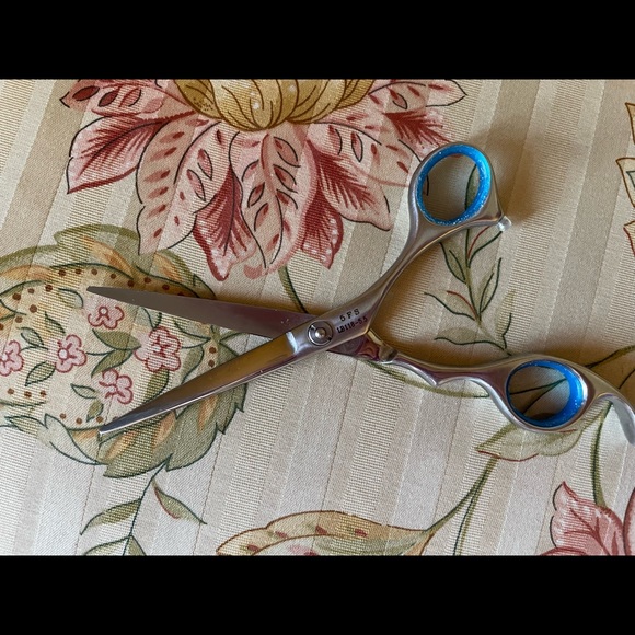 Professional Hair Shears Scissors - Picture 6 of 7